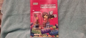 LEGO Minifigure with activity book The Mission - Picture 1 of 4