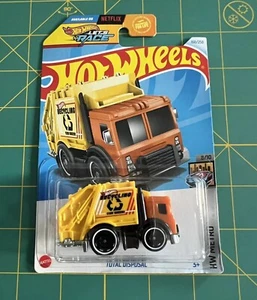 2024 HOT WHEELS TOTAL DISPOSAL RECYCLING GARBAGE TRUCK HW METRO 8/10 - Picture 1 of 1