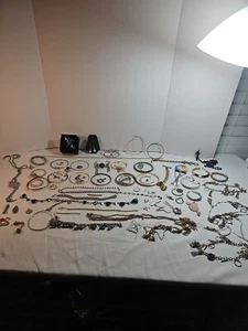 LOTTO di gioielli ***NON CONTROLLATI***COSTUME, QUELLO CHE VEDI È QUELLO CHE OTTIENI!!! - Foto 1 di 24