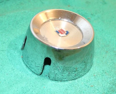 Mercury Turnpike Cruiser Colony Park 1957 nuevo en stock tapacubos botón bocina Foto 1 de 4