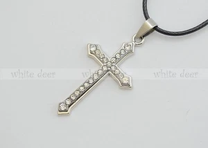 Collar colgante de cruz delgada en tono plateado de acero inoxidable para hombre y mujer estrás - Imagen 1 de 1