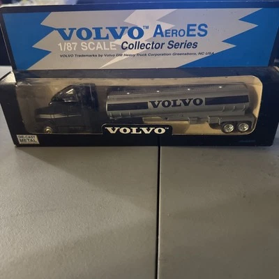 Raro modelo de camión semirremolque VOLVO 1:87 de VOLVO Aero ES serie coleccionista difícil de encontrar Foto 1 de 4