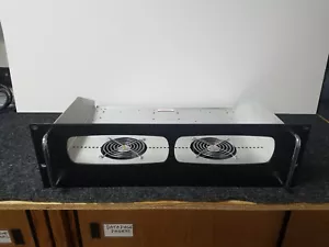 SUPPORTO RACK 3U per doppia radio MOTOROLA CDM - Accetta 1 o 2 ventole & 1 o 2 radio - Foto 1 di 9
