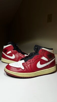 Nike Air Jordan Retro 1 Mid "Chicago" Para hombres Talla 9.5 Gimnasio EE. UU. Rojo/Blanco 554724-605 Foto 1 de 4