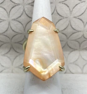 Kendra Scott Macie Cocktail Ring Warm Peach Light Orange Mother of pearl 7.5 - Picture 1 of 13