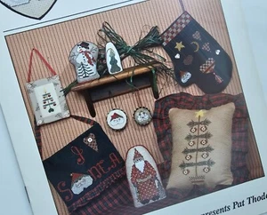 Vintage Heart Strings Hearts Etc Christmas cross stitch patterns AC-91 - Picture 1 of 7