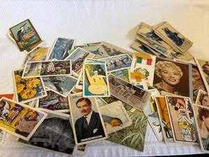 Lote de trabajo de tarjetas vintage de coleccionistas de cigarrillos/té jugadores de césped Gallaher - Imagen 1 de 4