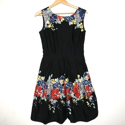 Vestido para mujer C&A multicolor floral línea A talla 38 mediano con falda interior Foto 1 de 4