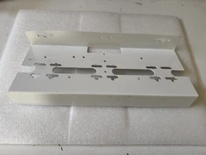 Wasserfiltergehäuse Halterung für 10 Zoll 3 Stufen weiß, mit kosmetischen Schäden - Bild 1 von 2
