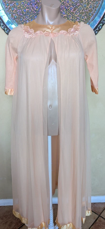 Vtg 1960s GOSSARD ARTEMIS Peach Nylon Chiffon Peignoir Long Nightgown Robe Sz M - Image 1 of 4