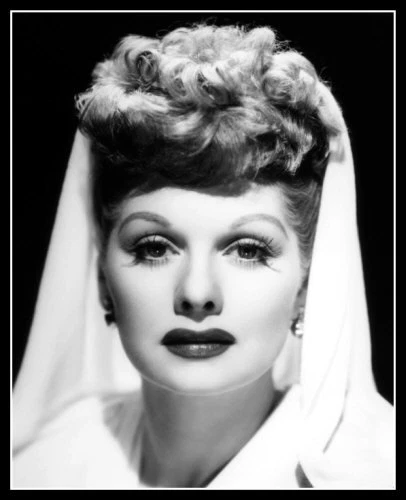Foto Lucille Ball 8X10 - Glamour Shot Desi I Love Lucy  Foto 1 de 1