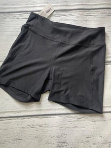 Women’s Outdoor Voices bike shorts - Picture 1 of 4