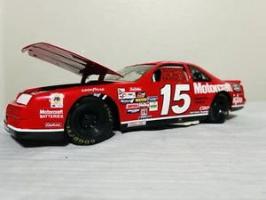 FORD THUNDERBIRD # 15 rouge NASCAR MOTORCRAFT GEOFF BODINE 1:18 ERTL (No Box) - Picture 1 of 5