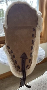 Cappello invernale UGG pelle di pecora unisex O/S Trapper con bordo in pelle - Foto 1 di 20