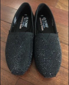 sparkly black bobs