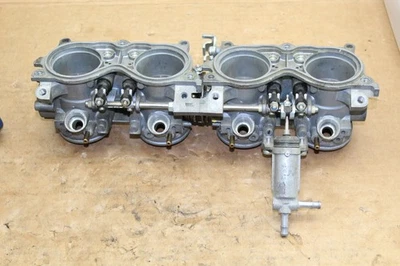 05 06 CUERPO ACELERADOR PRINCIPAL HONDA CBR600RR - DESNUDO Foto 1 de 4