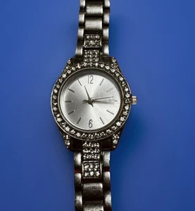Time and Tru Silver Watch with crystal Accents - Picture 1 of 9