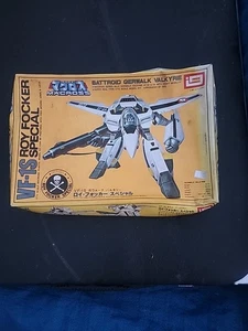 Imai Macross 1/72 Gerwalk Valkyrie VF-1S Roy Focker Special Model Kit No.41 - Picture 1 of 4