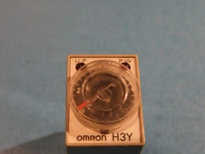 OMRON H3Y-2 24 VDC 5A 0-10 s Timer (Japan) - Bild 1 von 3