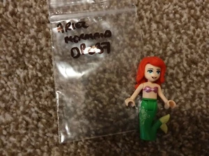 Lego Disney Princesa Ariel Sirena - Minifigura Superior Rosa DP037 41145 Sirenita - Imagen 1 de 1