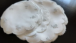 VINTAGE MADEIRA TEA PLACEMATS SET COCKTAIL ROUNDS 16 pc - Picture 1 of 7