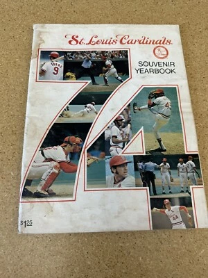 1974 ST LOUIS CARDINALS Yearbook Lou BROCK Bob GIBSON Joe TORRE Ted SIMMONS - Image 1 of 2