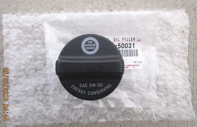 97 - 06 LEXUS LS400 4.0L V8 LS430 4.3L V8 ДВИГАТЕЛЯ МАСЛО ЖИДКОСТЬ НАПОЛНИТЕЛЬ КРЫШКА OEM НОВЫЙ - Изображение 1 из 2