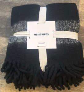Hudsons Bay  HBC Throw Blanket Striped  Black & White Fuzzy Wool Blend 64x59"New - Bild 1 von 2