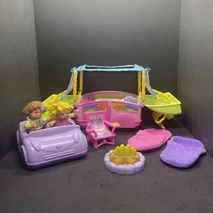 Fisher Price Little People Sarah Lynn Camping Adventure Camper with Accessories - Picture 1 of 23