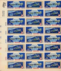 US 1569-1570 @ (1975) 10c - MNH - EFO:XF - Apollo Soyuz 1975 {Sheet of 24}  - Picture 1 of 3