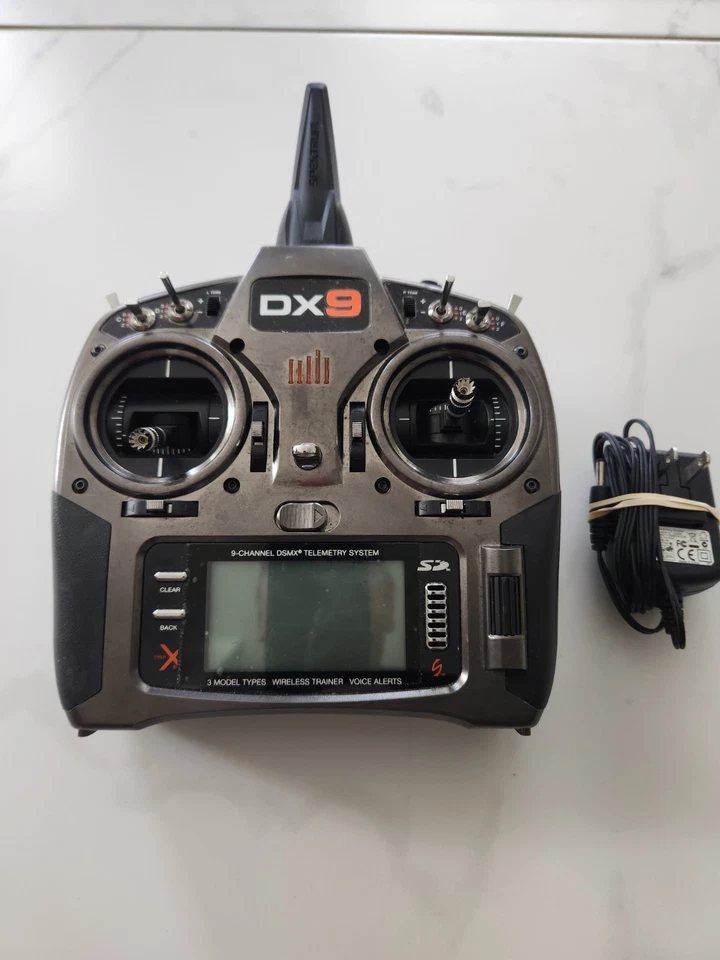 Transmisor Spektrum DX9 9 canales SPMR9900 modo 2 Foto 1 de 1
