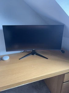 AOC 32” 4k Curved Gaming Monitor - Picture 1 of 6