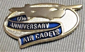 ROYAL Canadian Air Cadets 60 Anniversary Pin Lamond Gold Tone - Picture 1 of 4