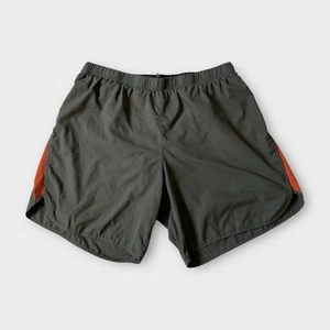 Patagonia Men's Nine Trail Shorts Size Large green/orange trim - Picture 1 of 9