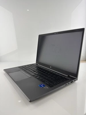 HP ZBook Firefly 14 G8 Intel Core i5-1135G7 @ 2.40GHz 8.0GB RAM 2TB SSD - Image 1 of 4