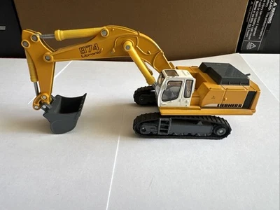 Siku Diecast 1:87 Scale Licbherr 974 Excavator. Free Shipping  - Image 1 of 4