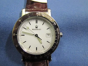 MASERATI OROLOGIO AL QUARZO CON CASSA IN ACCIAIO E CINTURINO PELLE (8) - Foto 1 di 2