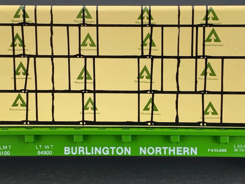 O Gauge Weaver BN 50” Bulkhead Flatcar #615944 W/Load 2-Rail O942 - Image 1 of 4