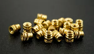 Juego de insertos térmicos roscados de metal de latón largo 20x 6-32 para impresión 3D de plástico EE. UU. - Imagen 1 de 8