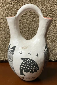 Native America Rita Malie Wedding Vase Acoma New Mexico - Picture 1 of 6