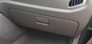 11 12 13 14 15 16 KIA SPORTAGE GLOVE BOX COMPARTMENT BEIGE BROWN OEM - Foto 1 di 2