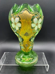 Antico vaso modellato boemo smaltato bianco, oro floreale a scorrimento ottico verde - Foto 1 di 14