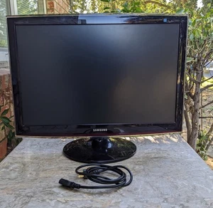 Samsung SyncMaster T260 25.5" LCD Monitor – 1920x1200 WUXGA, DVI/VGA, HDMI (Port - Picture 1 of 8