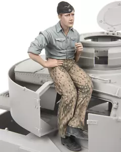 1:16 PANZER IV CREW: LOADER - Picture 1 of 4