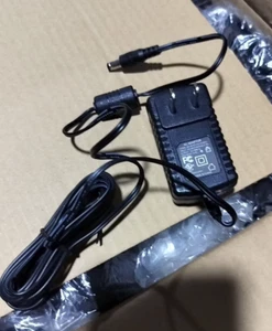 BI12T-120100-BDU 12V 1A 5.5*2.5 Charger Transformer - Afbeelding 1 van 2