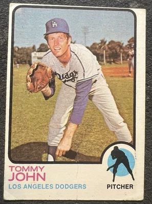 1973 TOPPS TOMMY JOHN (LOS ANGELES DODGERS) #258 OC CREASE - Image 1 of 2