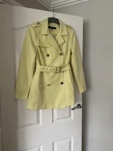 Size 10 Lemon Lightweight Mac - Picture 1 of 1