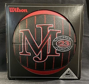Nuovo con scatola vintage Wilson Michael Jordan #23 basket taglia ufficiale - Foto 1 di 11