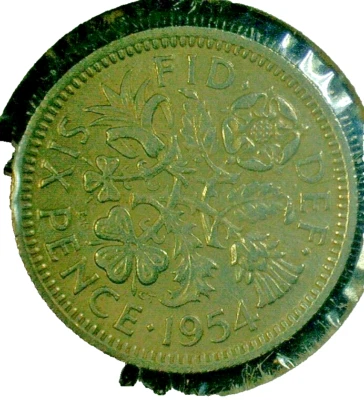 WORLD COIN SALE--1954 UNITED KINGDOM 6-PENCE--COPPER/NICKEL COMP. COIN-KM# 903 - Image 1 of 3