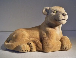 08 094 Friedhold Fischer KG Leona acostada - Imagen 1 de 6